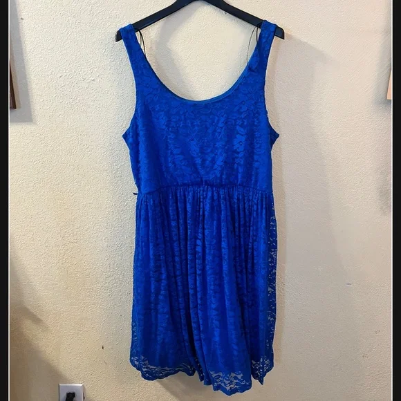 Forever 21 Dresses Gorgeous Blue Lace Knee Length Dress Poshmark